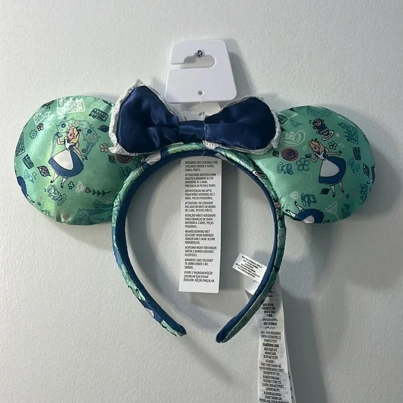 Disney | Accessories | Disney Parks Exclusive Alice In  display picture 1